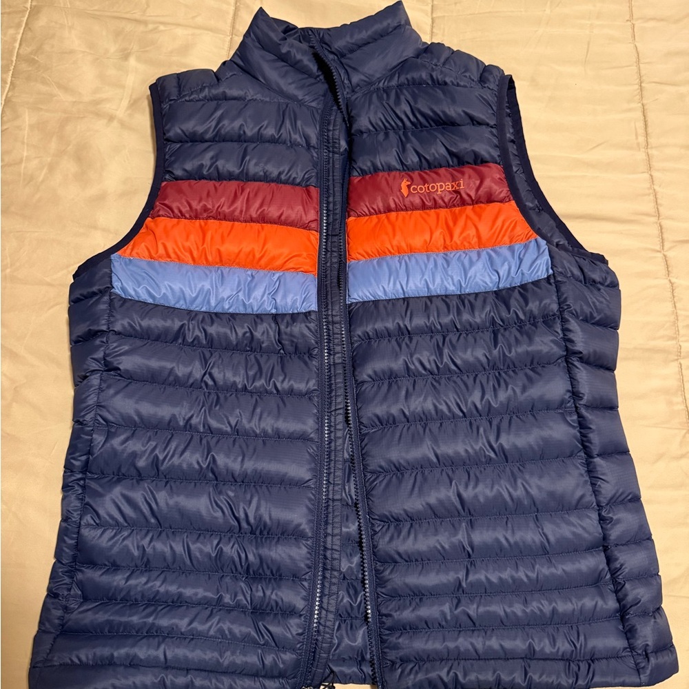 Cotopaxi Men’s Navy Puffer Vest Size M